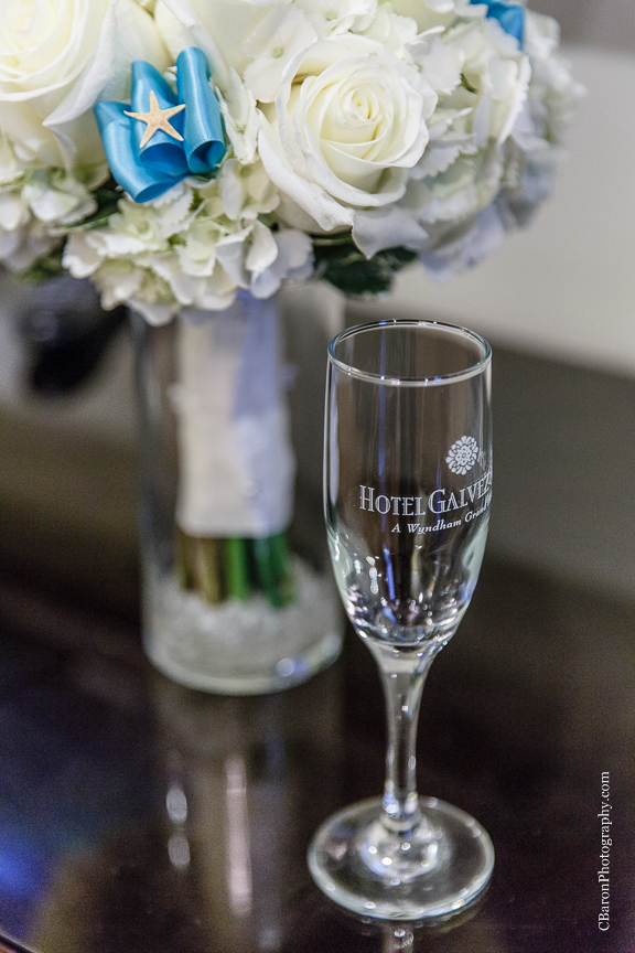 C. Baron Photography, Galveston Wedding Photographer, Hotel Galvez and Spa, blue, Christmas, December, Downtown Blooms, groom, bride, couple, seawall, waves, starfish, veil, umbrella, Pleasure Pier, rain, candy bar, beach