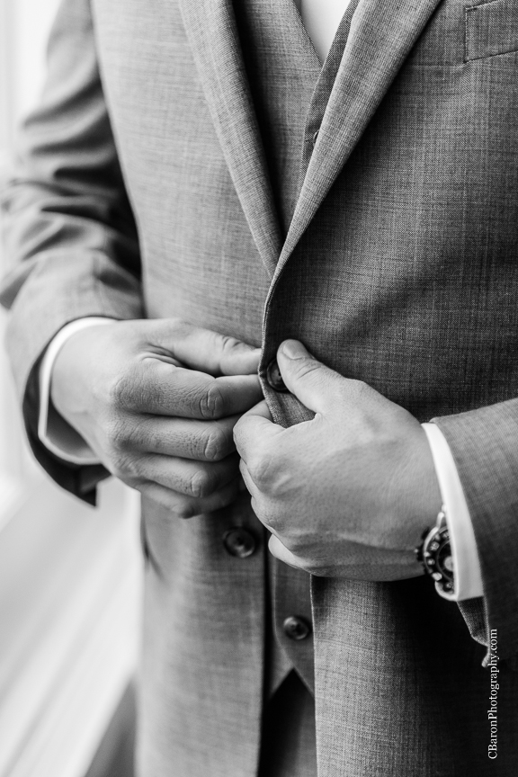 C. Baron Photography, Galveston Wedding Photographer, Hotel Galvez and Spa, blue, Christmas, December, Downtown Blooms, groom, bride, couple, seawall, waves, starfish, veil, umbrella, Pleasure Pier, rain, candy bar, beach