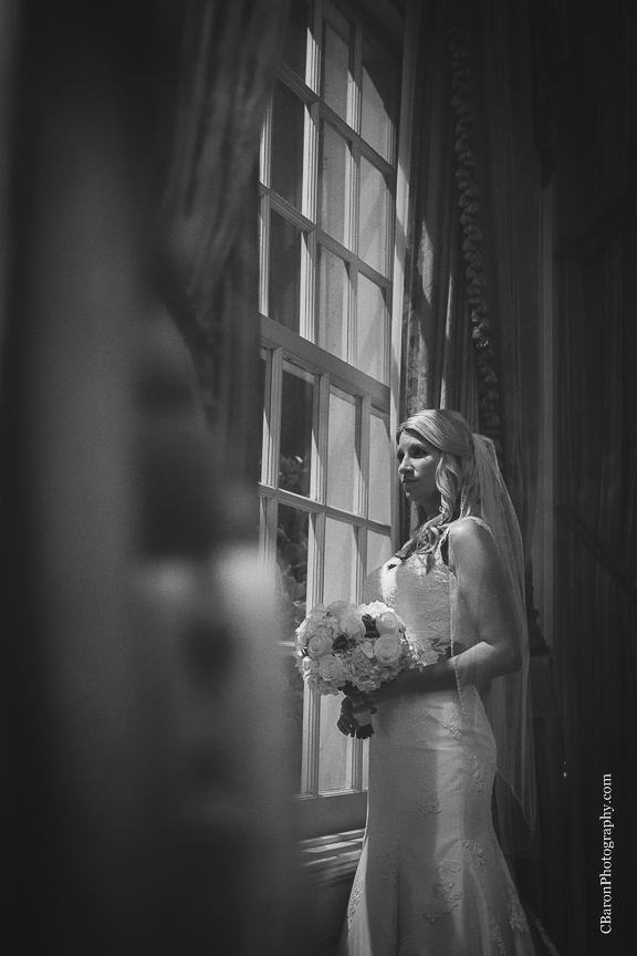 C. Baron Photography, Galveston Wedding Photographer, Hotel Galvez and Spa, blue, Christmas, December, Downtown Blooms, groom, bride, couple, seawall, waves, starfish, veil, umbrella, Pleasure Pier, rain, candy bar, beach