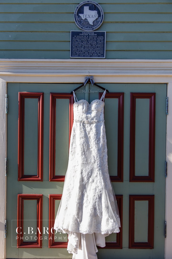 Austin Wedding Photographer; Beaumont Wedding Photographer; C. Baron photography; College Station wedding Photographer; Conroe Wedding Photograher; Fall; Galveston HIstorical Foundation; Galveston Wedding Photographer; Garten Verein; Historical; Houston Wedding Photographer; Mint green; Outdoor Ceremony; Woodlands Wedding Photographer; beachy; dusty miller; peach roses; sea shells; sunset;