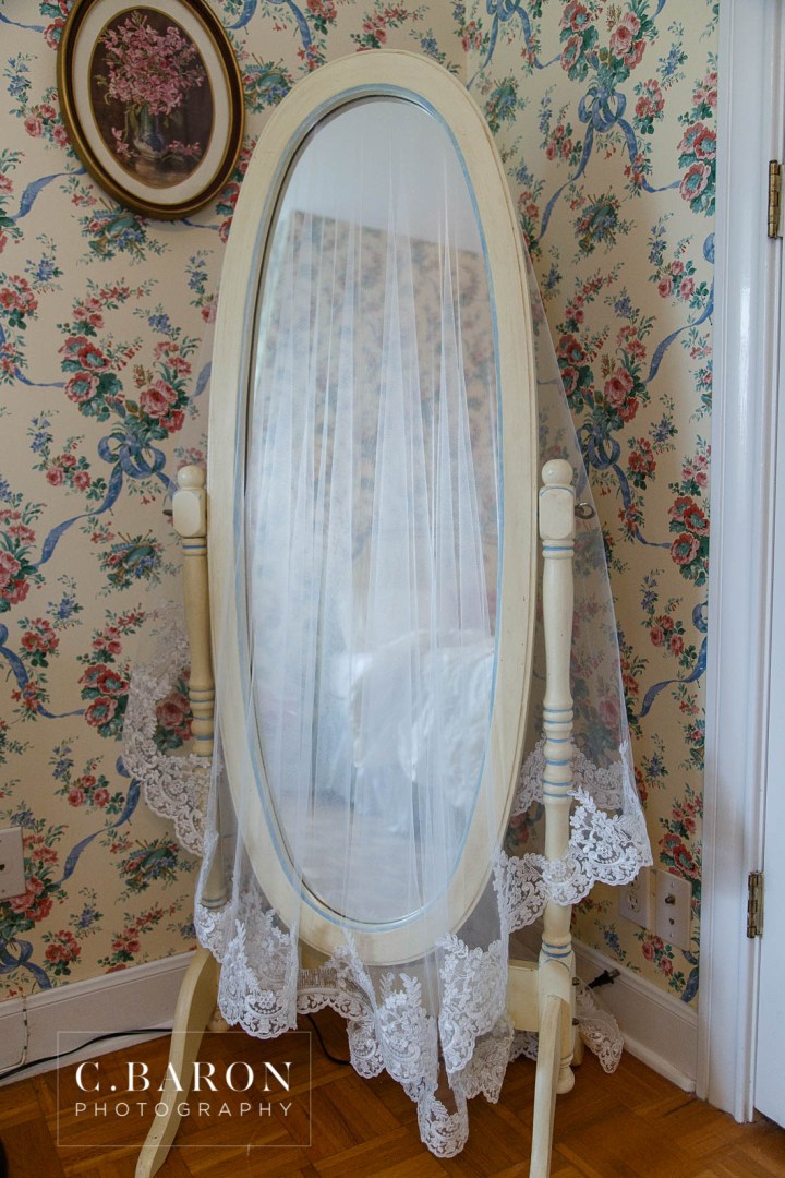 Alvin; C. Baron Photography; Charcoal Gray; Coral; Cowboy boots; Grey; Houston wedding Photographer; Oakwind Manor; Outdoor Ceremony; Outdoor reception; Patriotic; Peach; Red Barn; Sparkler Leave; Texas; Texas Barn; Tom's; Unity Cross; corvette; flag; strapless gown;