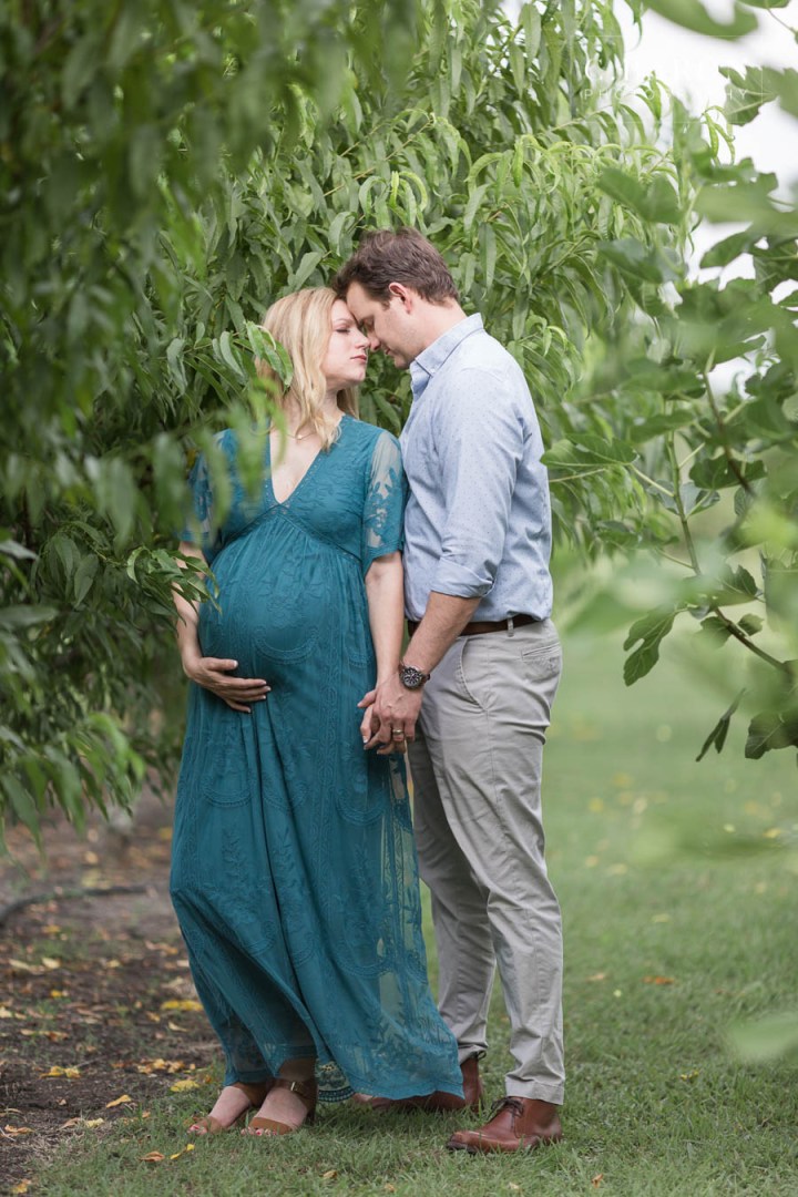 Pretty Maternity session at Lavender Farm near Houston Texas