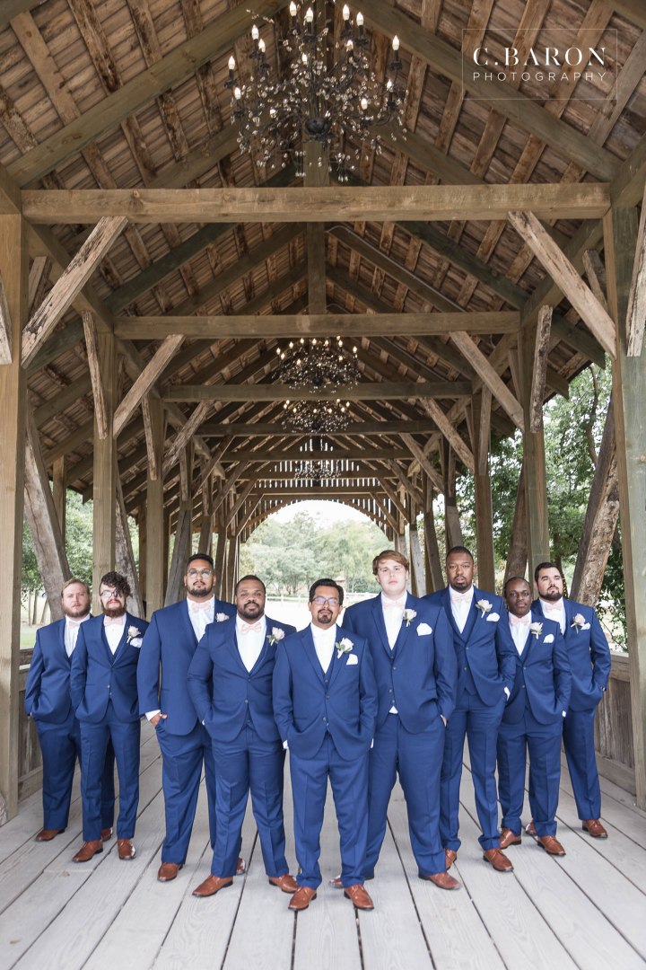 Pretty summer Big Sky Barn Wedding in Montgomery Texas near Lake