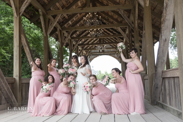 Pretty summer Big Sky Barn Wedding in Montgomery Texas near Lake
