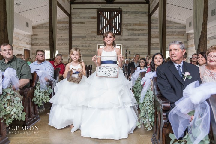 Pretty summer Big Sky Barn Wedding in Montgomery Texas near Lake