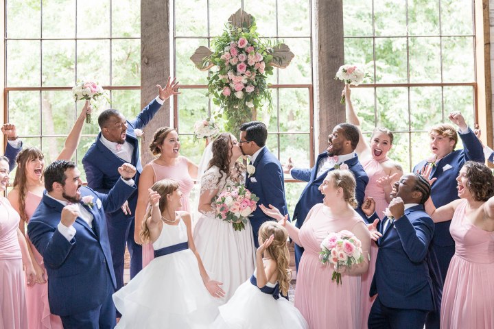 Pretty summer Big Sky Barn Wedding in Montgomery Texas near Lake