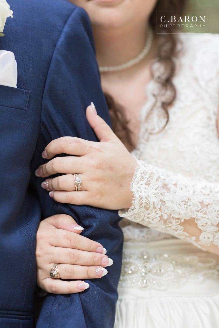 Pretty summer Big Sky Barn Wedding in Montgomery Texas near Lake