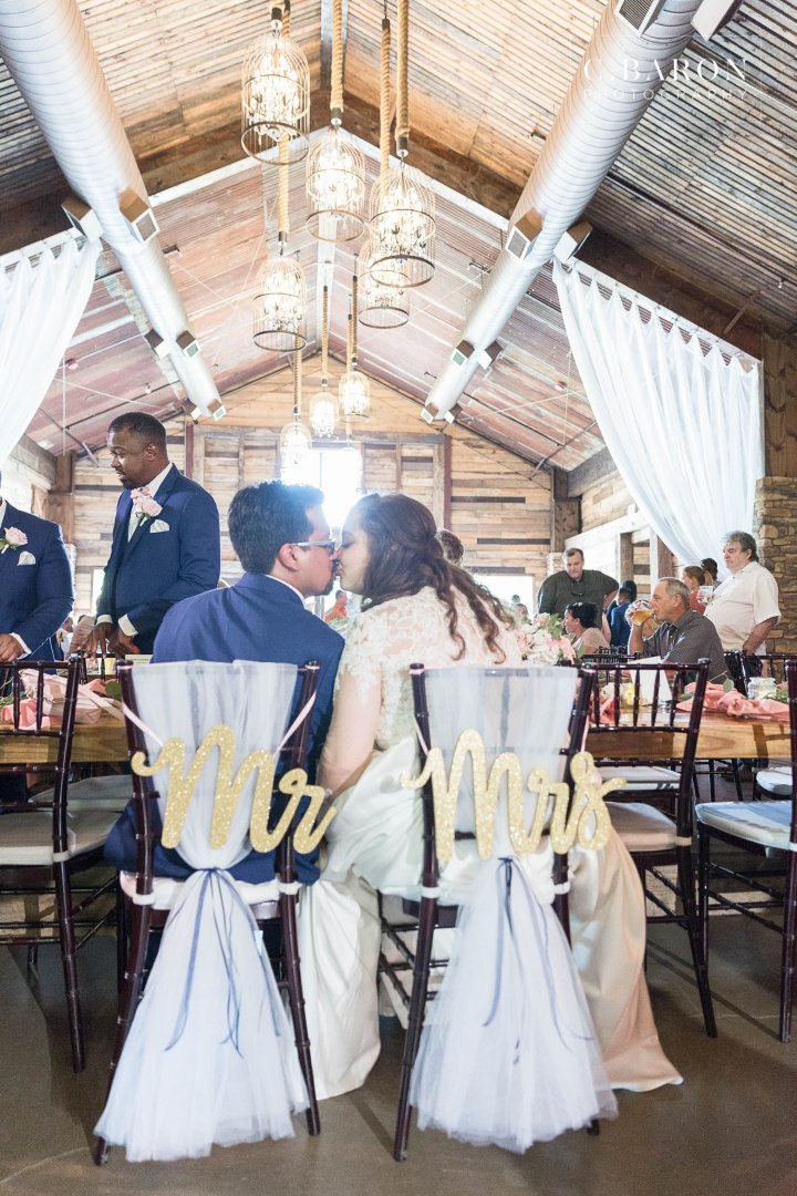 Pretty summer Big Sky Barn Wedding in Montgomery Texas near Lake