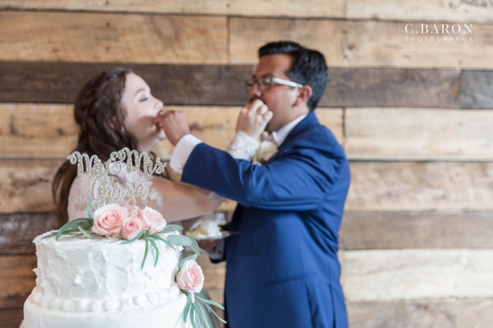 Pretty summer Big Sky Barn Wedding in Montgomery Texas near Lake