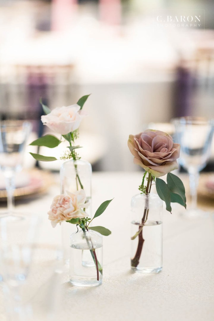 Gorgeous summer wedding editorial at Sandlewood Manor in Tomball