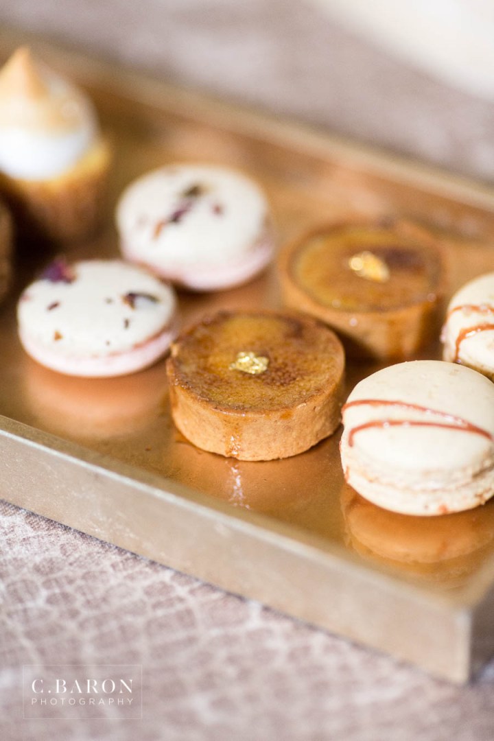 Gorgeous summer wedding editorial at Sandlewood Manor in Tomball