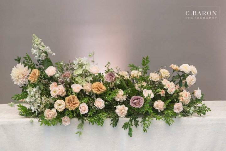 Gorgeous summer wedding editorial at Sandlewood Manor in Tomball