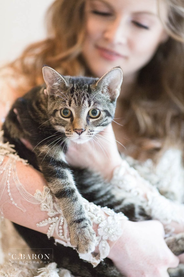 Gorgeous summer wedding editorial at Sandlewood Manor in Tomball