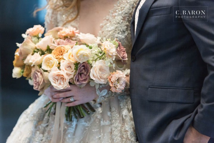 Gorgeous summer wedding editorial at Sandlewood Manor in Tomball