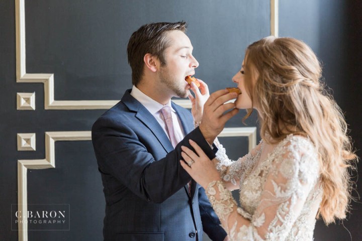 Gorgeous summer wedding editorial at Sandlewood Manor in Tomball