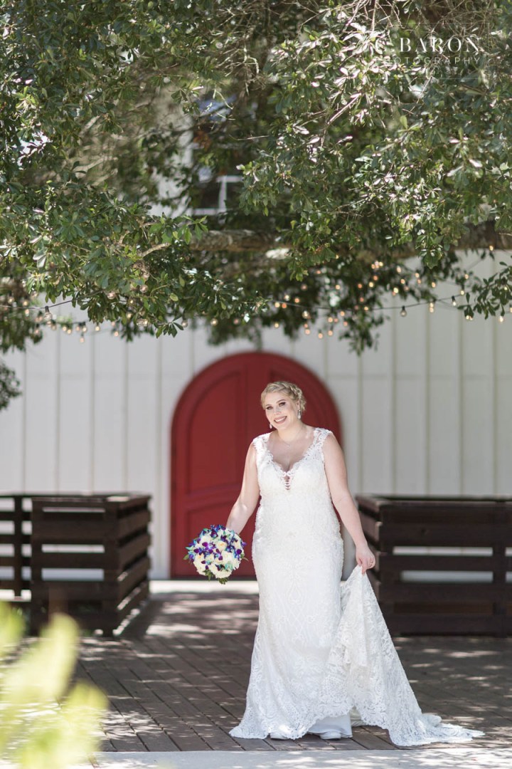 Pretty bridals at the Carriage House in Conroe Texas outside of