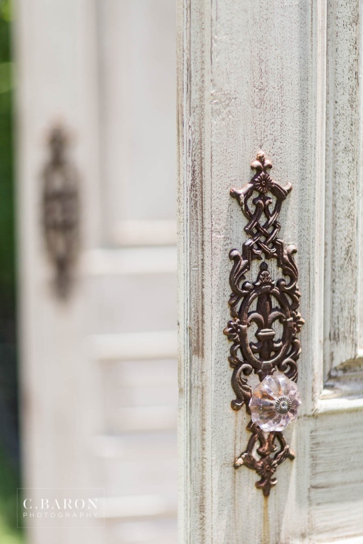 Pretty bridals at the Carriage House in Conroe Texas outside of