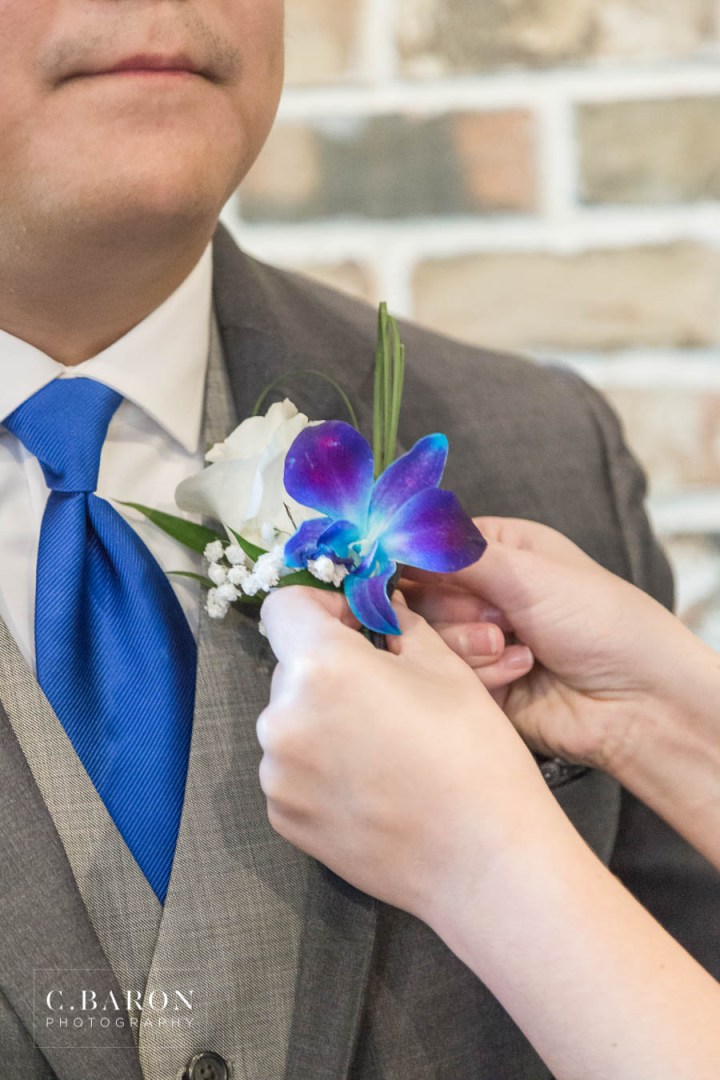 Fun summer wedding at the Carriage House in Conroe Texas