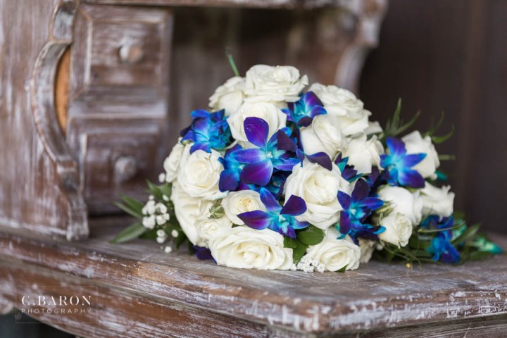 Fun summer wedding at the Carriage House in Conroe Texas