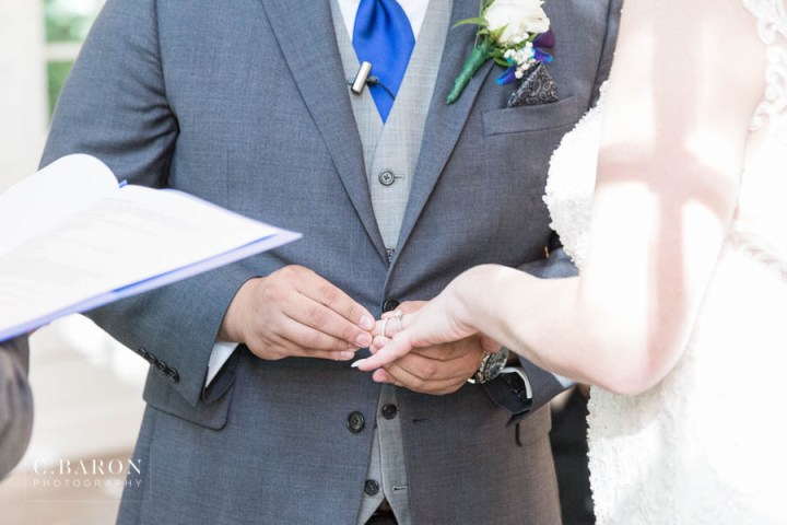 Fun summer wedding at the Carriage House in Conroe Texas