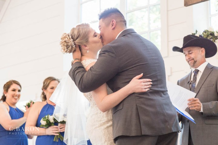 Fun summer wedding at the Carriage House in Conroe Texas