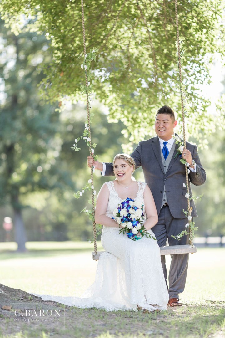 Fun summer wedding at the Carriage House in Conroe Texas
