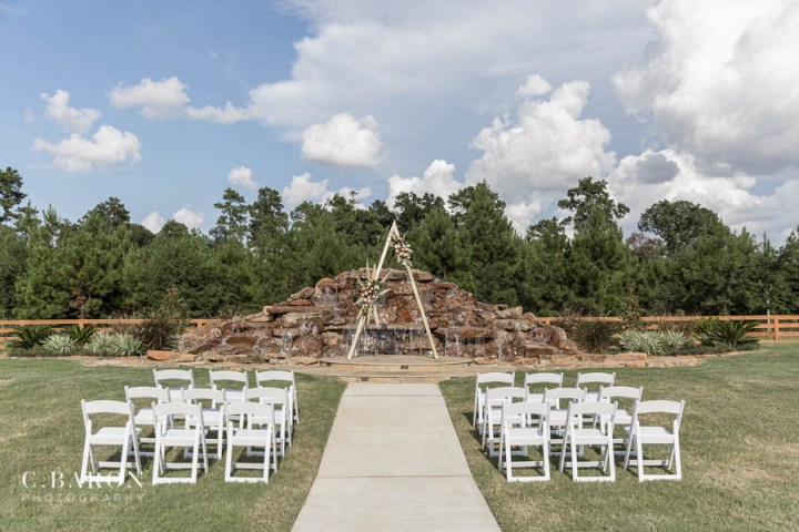 Pretty wedding editorial at the Falls Event Center in Waller Tex