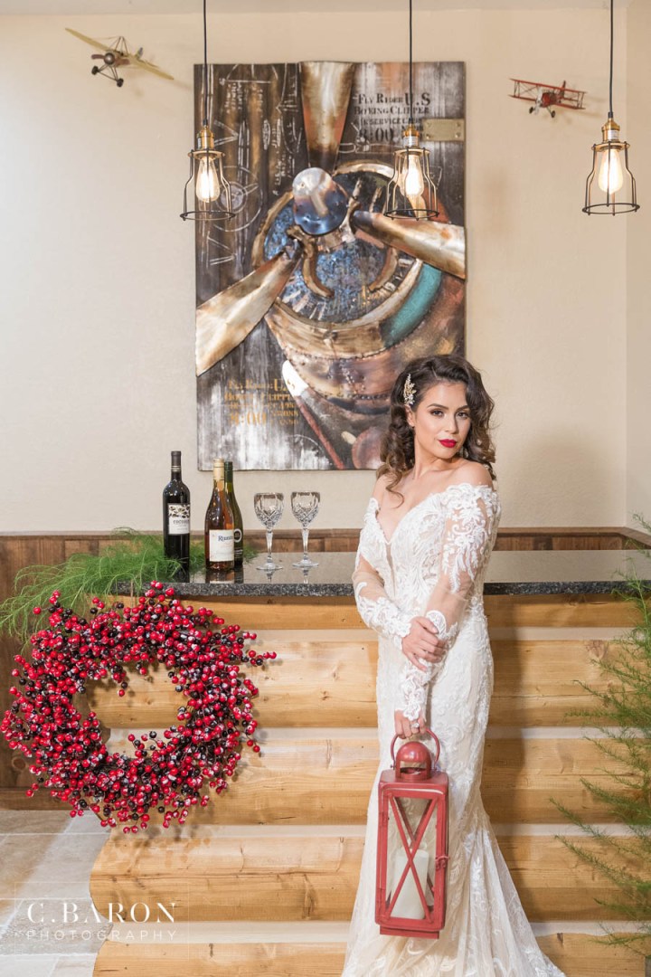 Pretty wedding editorial at the Falls Event Center in Waller Tex