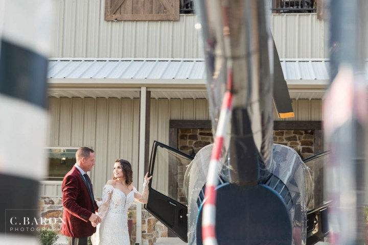 Pretty wedding editorial at the Falls Event Center in Waller Tex