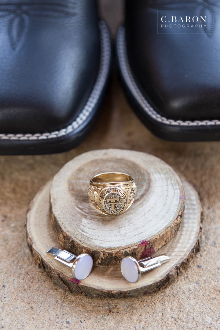 Fun Summer Wedding at Big Sky Barn in Montgomery Texas near Lake