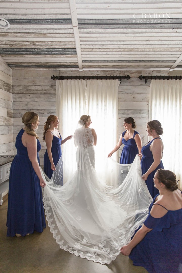 Fun Summer Wedding at Big Sky Barn in Montgomery Texas near Lake