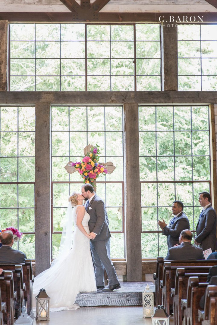 Fun Summer Wedding at Big Sky Barn in Montgomery Texas near Lake