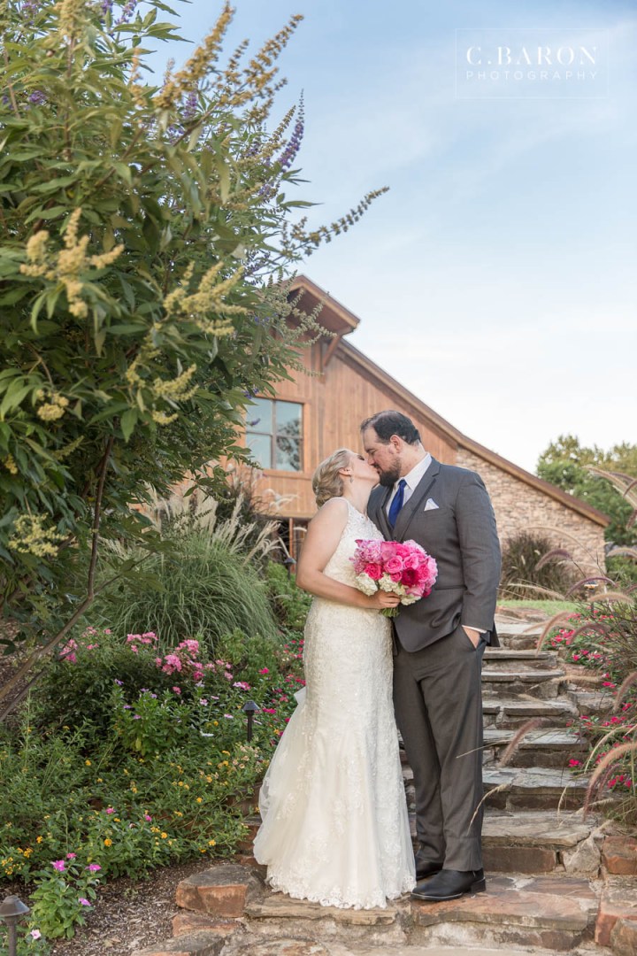 Fun Summer Wedding at Big Sky Barn in Montgomery Texas near Lake