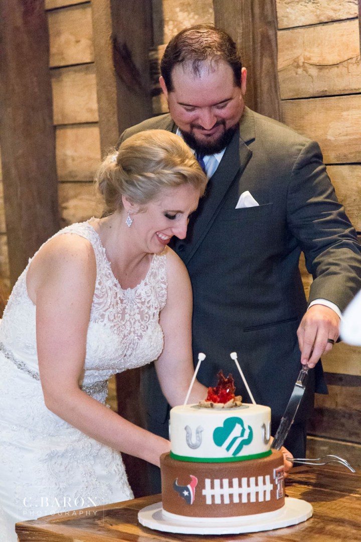 Fun Summer Wedding at Big Sky Barn in Montgomery Texas near Lake
