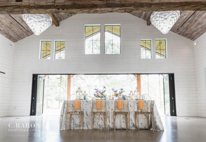 Gorgeous wedding editorial at Meekersmark near Houston Texas spo