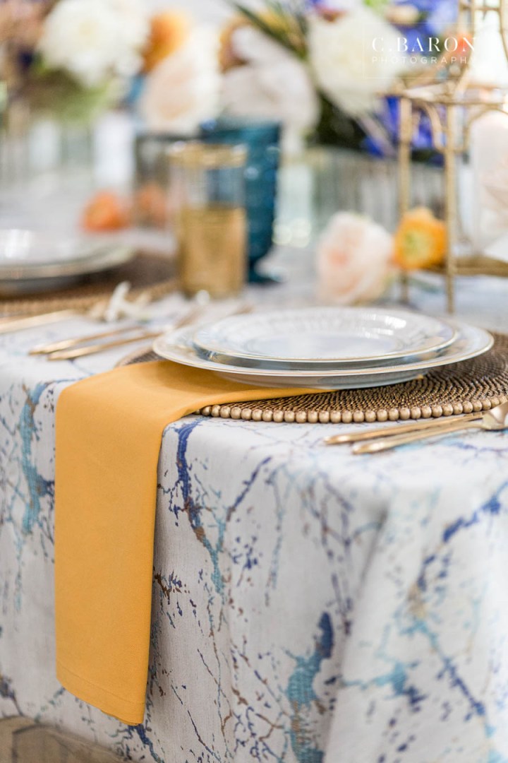 Gorgeous wedding editorial at Meekersmark near Houston Texas spo