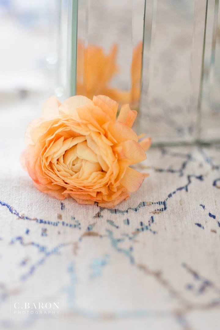 Gorgeous wedding editorial at Meekersmark near Houston Texas spo