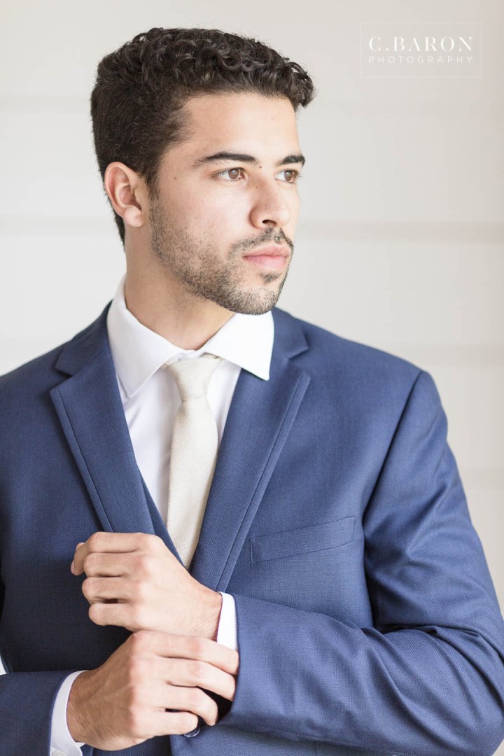 Gorgeous wedding editorial at Meekersmark near Houston Texas spo