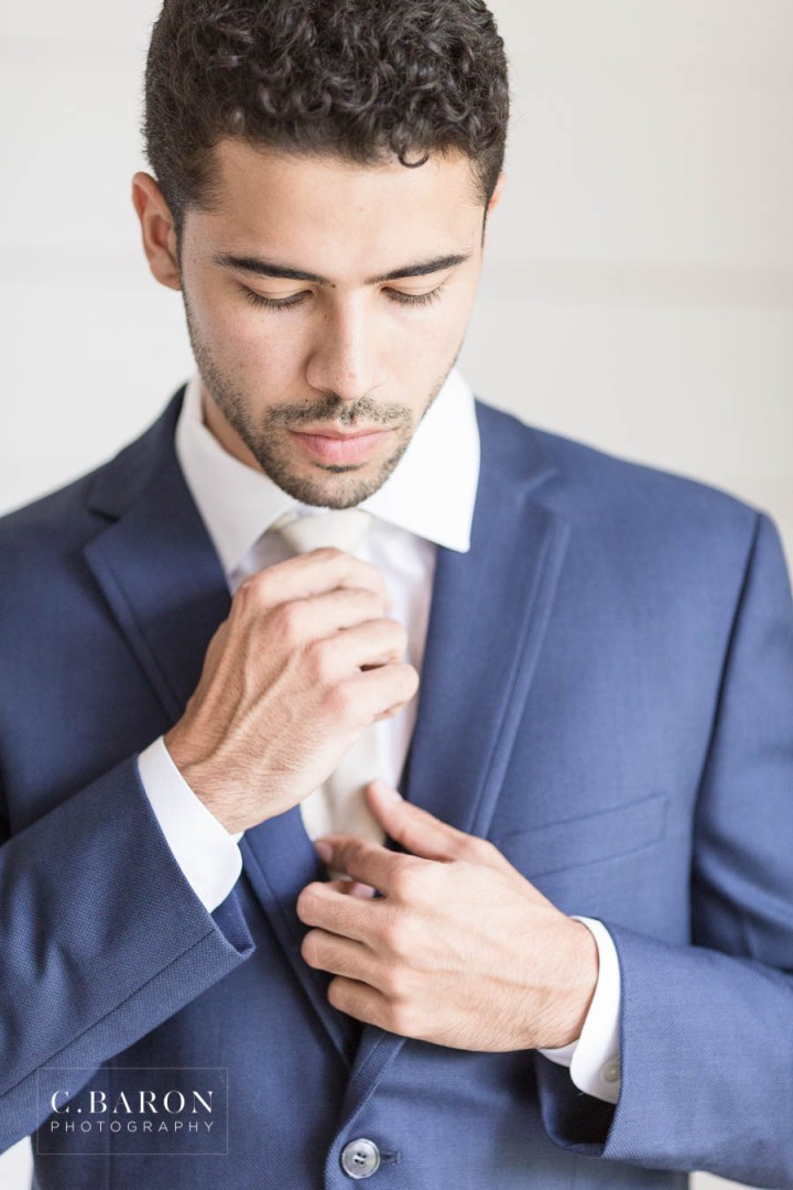 Gorgeous wedding editorial at Meekersmark near Houston Texas spo