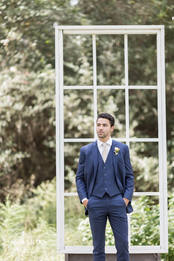 Gorgeous wedding editorial at Meekersmark near Houston Texas spo