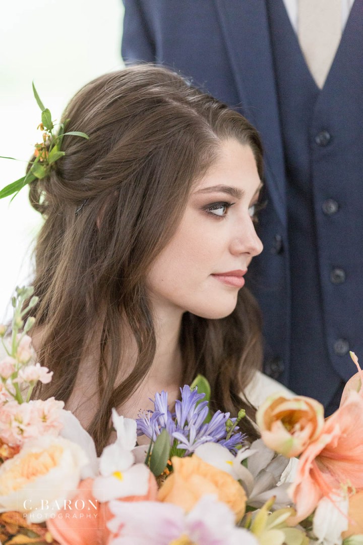 Gorgeous wedding editorial at Meekersmark near Houston Texas spo