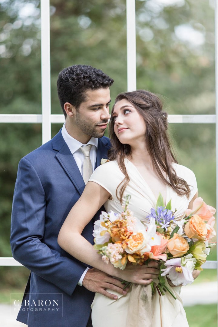 Gorgeous wedding editorial at Meekersmark near Houston Texas spo