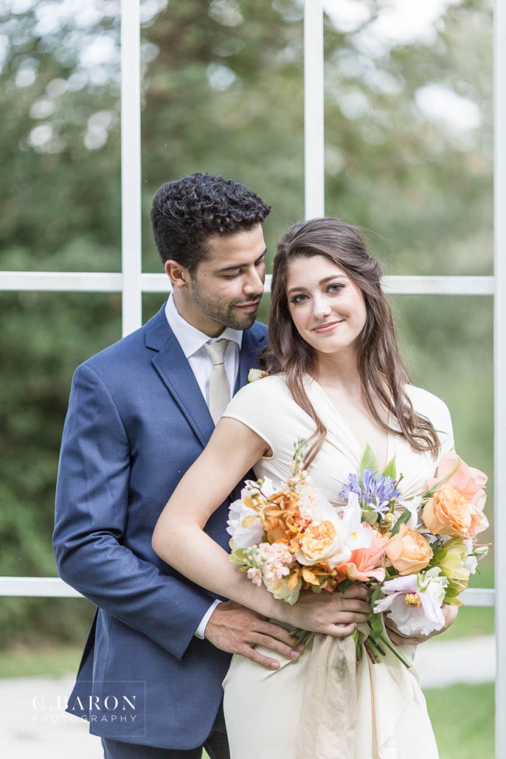 Gorgeous wedding editorial at Meekersmark near Houston Texas spo