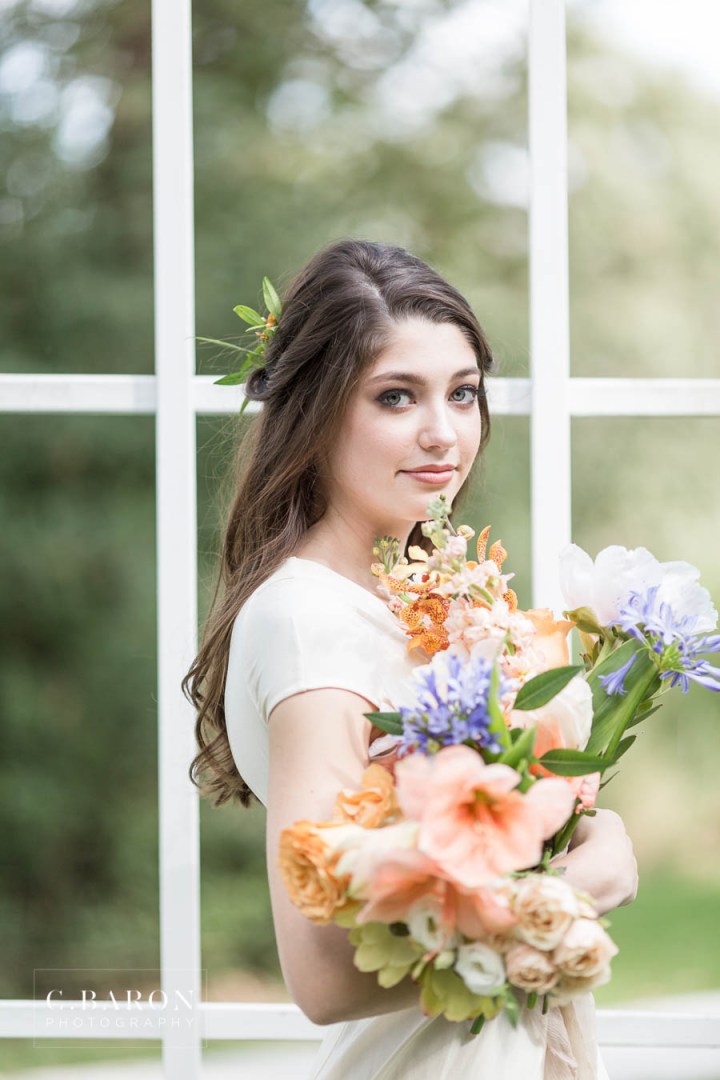 Gorgeous wedding editorial at Meekersmark near Houston Texas spo