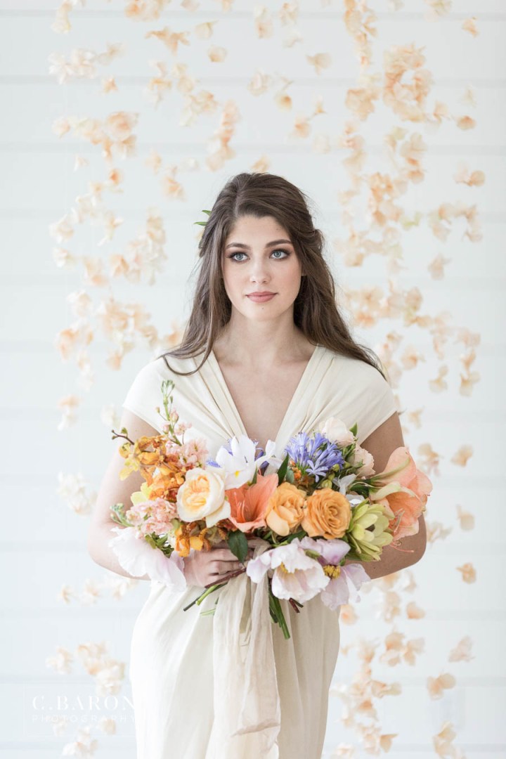 Gorgeous wedding editorial at Meekersmark near Houston Texas spo